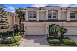 318 SW Walking Path, Stuart, FL 34997 Sold 05/14/25