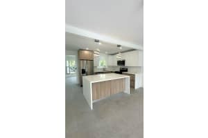 33 NW 118th Street, Miami, FL 33168 Sold 08/01/25