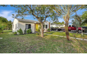 915 NW 121st Street, North Miami, FL 33168 Sold 07/25/25