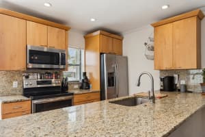 227 SE 1st Circle 9b, Boynton Beach, FL 33435 Sold 04/28/25