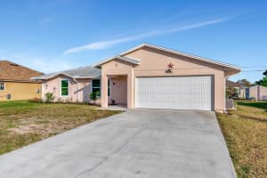 481 SW Baoy Avenue, Port Saint Lucie, FL 34953 Sold 04/15/25