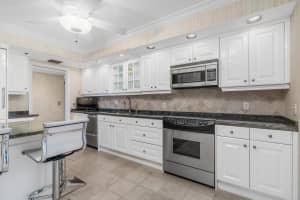100 Beach Road 301, Tequesta, FL 33469 - MLS#R11068003