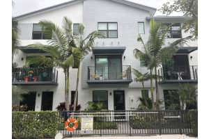 623 NE 22nd Drive, Wilton Manors, FL 33305 Sold 03/31/25