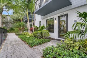 623 NE 22nd Drive, Wilton Manors, FL 33305 Sold 03/31/25