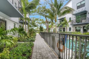 623 NE 22nd Drive, Wilton Manors, FL 33305 Sold 03/31/25