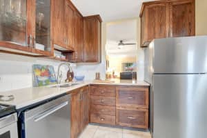 22 Abbey Lane 208, Delray Beach, FL 33446 Sold 07/01/25