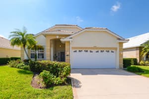 816 NW Sorrento Lane, Port Saint Lucie, FL 34986 Sold 05/06/25