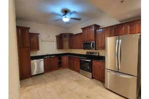 1620 Presidential Way 106, West Palm Beach