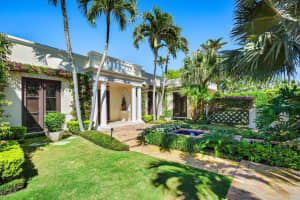 297 Tradewind Drive, Palm Beach, FL 33480 Sold 06/09/25