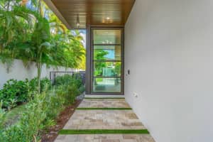 142 NE Wavecrest Way, Boca Raton, FL 33432 Sold 08/01/25