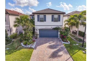 800 SE Villandry Way, Port Saint Lucie, FL 34984 - MLS#R11068093