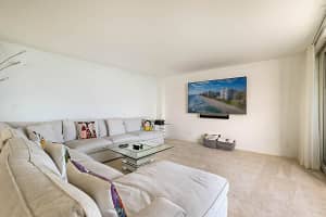 3407 S Ocean Boulevard 8a, Highland Beach, FL 33487 - MLS#R11068112