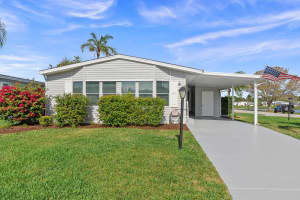 8498 Filifera Court, Port Saint Lucie, FL 34952 Sold 04/16/25