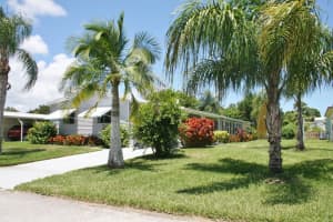 6985 SE Amendment Street, Hobe Sound, FL 33455 - MLS#R11068198