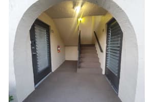 434 Pine Glen Lane C-2 Green Acres, FL 33463 - Off Market