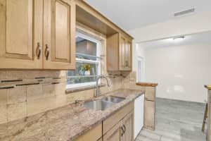 1317 S N Street, Lake Worth Beach, FL 33460 Sold 04/30/25