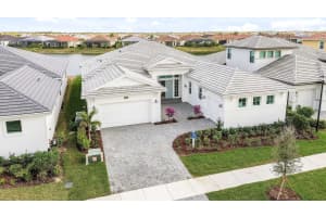 8603 SW Felicita Way, Port Saint Lucie, FL 34987 - MLS#R11068415