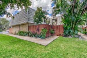 1700 Embassy Drive 510, West Palm Beach, FL 33401 Sold 08/29/25