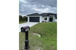 2561 25th Street W, Lehigh Acres, FL 33971 - MLS#R11068509