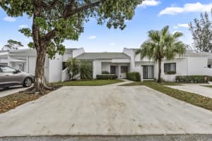 226 Par Drive, Royal Palm Beach, FL 33411 Sold 05/29/25