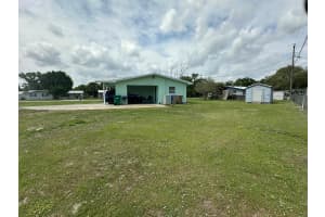 801 SE 13th Street, Okeechobee, FL 34974 Sold 04/17/25