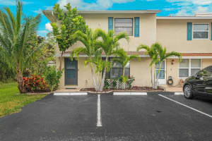 60 SW Blackburn Terrace 9, Stuart, FL 34997 Sold 05/15/25