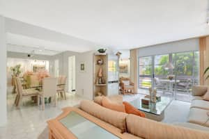 3524 Via Poinciana 304, Lake Worth, FL 33467 Sold 07/16/25