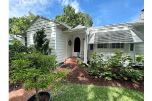 2206 18th Avenue, Vero Beach, FL 32960 Sold 04/25/25