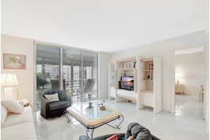 6850 10th Avenue N 305, Lake Worth, FL 33467 Sold 06/04/25