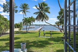 122 S Lake Drive, Lantana