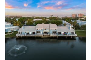 210 Ocean Dunes Circle, Jupiter, FL 33477 - MLS#R11068739