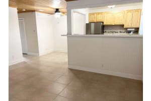 200 Croton 202 Avenue 202, Lantana, FL 33462 Sold 07/01/25