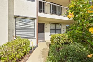 4745 E Lucerne Lakes Boulevard 103, Lake Worth, FL 33467 - MLS#R11068746
