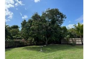 836 Evergreen Drive, West Palm Beach, FL 33403 Sold 10/17/25