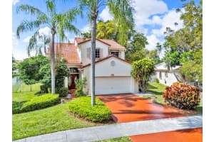 335 NW 45 Avenue, Deerfield Beach, FL 33442 Sold 04/08/25