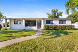 651 Foresteria Drive, Lake Park
