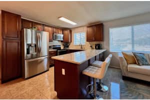 136 Dorchester F, West Palm Beach, FL 33417 - MLS#R11068940