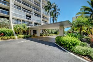 2400 Presidential Way, West Palm Beach, FL 33401 - MLS#R11068967