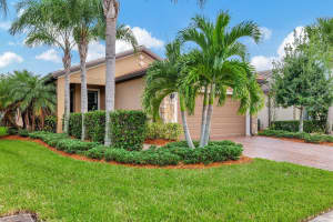 213 SE Longview Drive, Port Saint Lucie, FL 34984 Sold 04/10/25