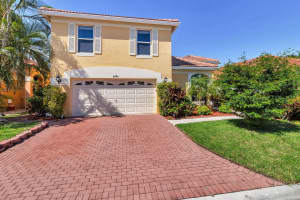 4104 Dakota Place, Riviera Beach, FL 33418 Sold 05/14/25