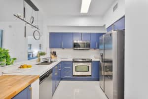 804 E Windward 207 Way 207, Lantana, FL 33462 Sold 01/01/26