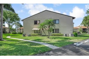 528 Shady Pine Way B2, Greenacres, FL 33415 Sold 09/17/25