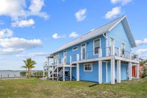 18 Vip Island B Island 0, Grant Valkaria, FL 32949 Sold 08/27/25