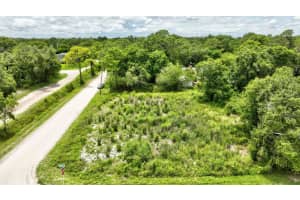 8515 105th Av Avenue, Vero Beach, FL 32967 - MLS#R11069166
