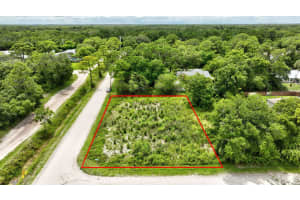 8515 105th Av Avenue, Vero Beach, FL 32967 - MLS#R11069166