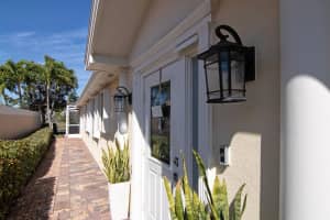 8455 Quito Place, Wellington