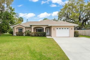 205 SE 5th Avenue, Okeechobee, FL 34974 Sold 05/23/25