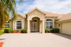 784 SW Marsh Harbor Bay, Port Saint Lucie, FL 34953 Sold 05/07/25