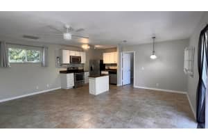 14 Crossings H Circle H, Boynton Beach, FL 33435 Sold 05/08/25