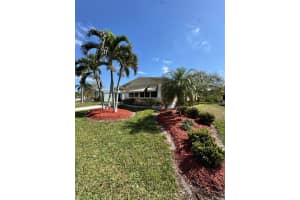 20 Calle De Lagos, Fort Pierce, FL 34951 Sold 05/14/25